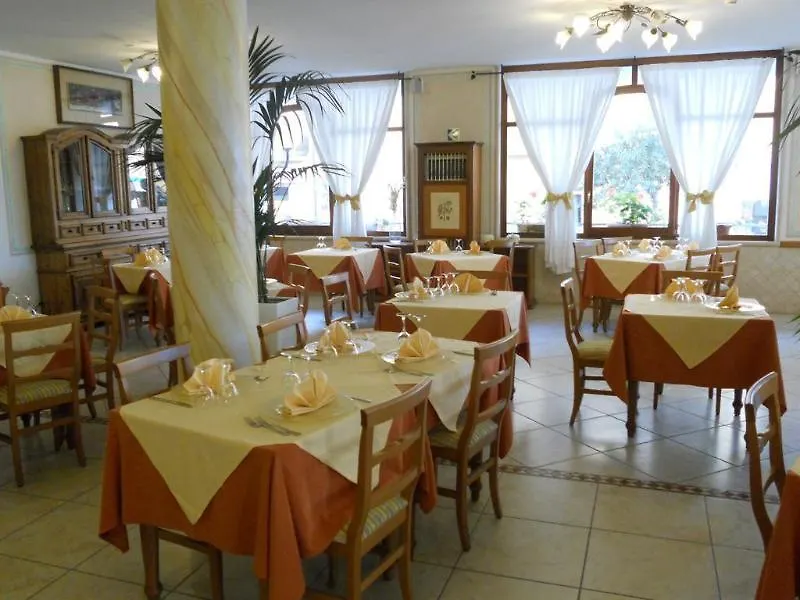 Lola Piccolo Hotel E Appartamenti Marina di Grosseto