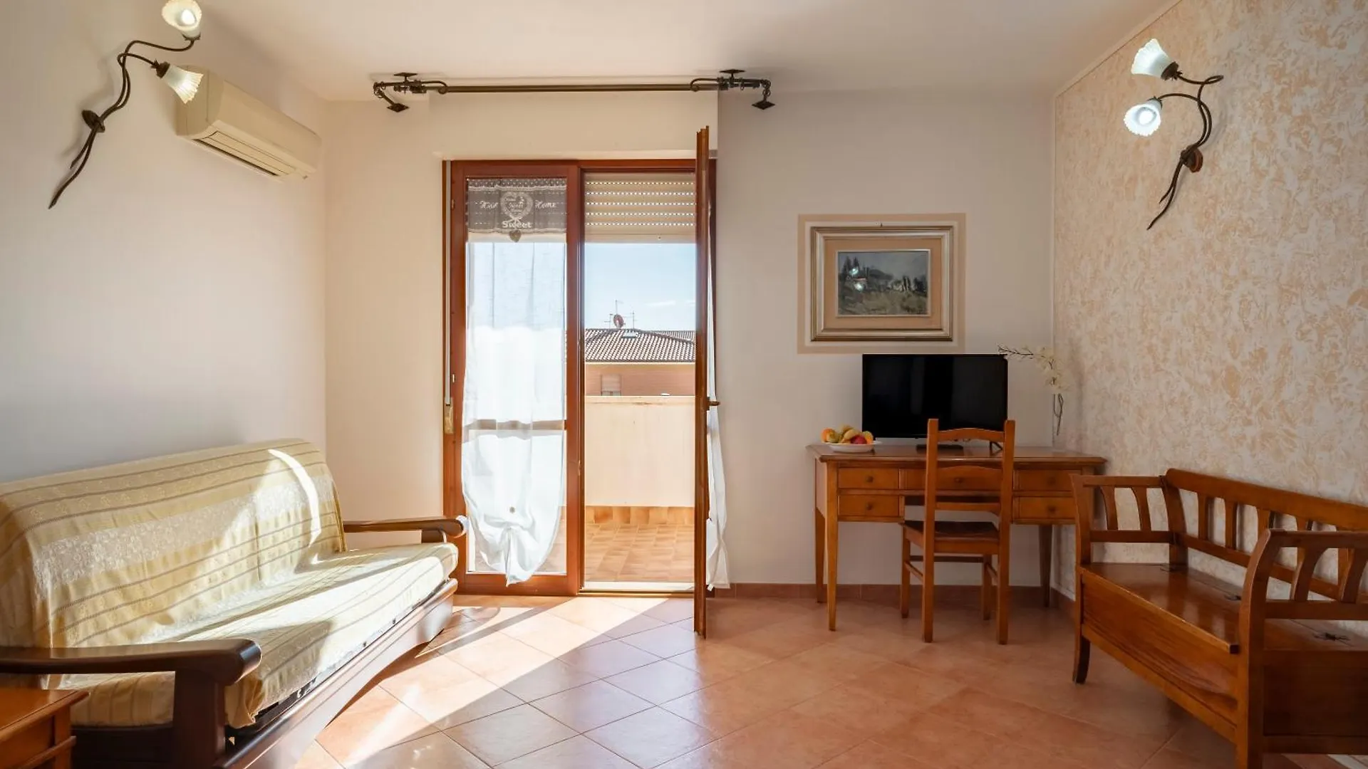 Lola Piccolo Hotel E Appartamenti Marina di Grosseto