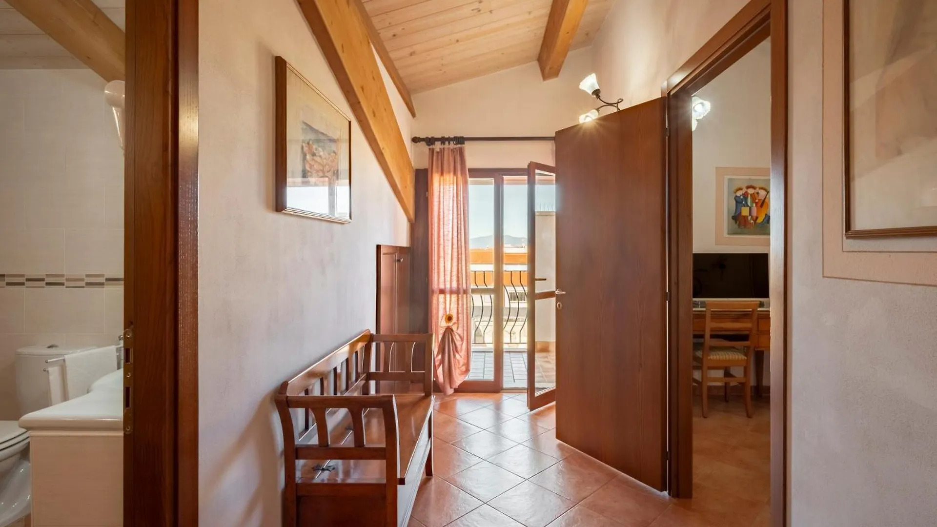 Lola Piccolo Hotel E Appartamenti Marina di Grosseto
