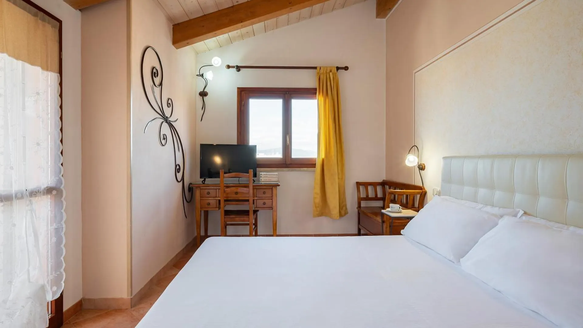Lola Piccolo Hotel E Appartamenti Marina di Grosseto