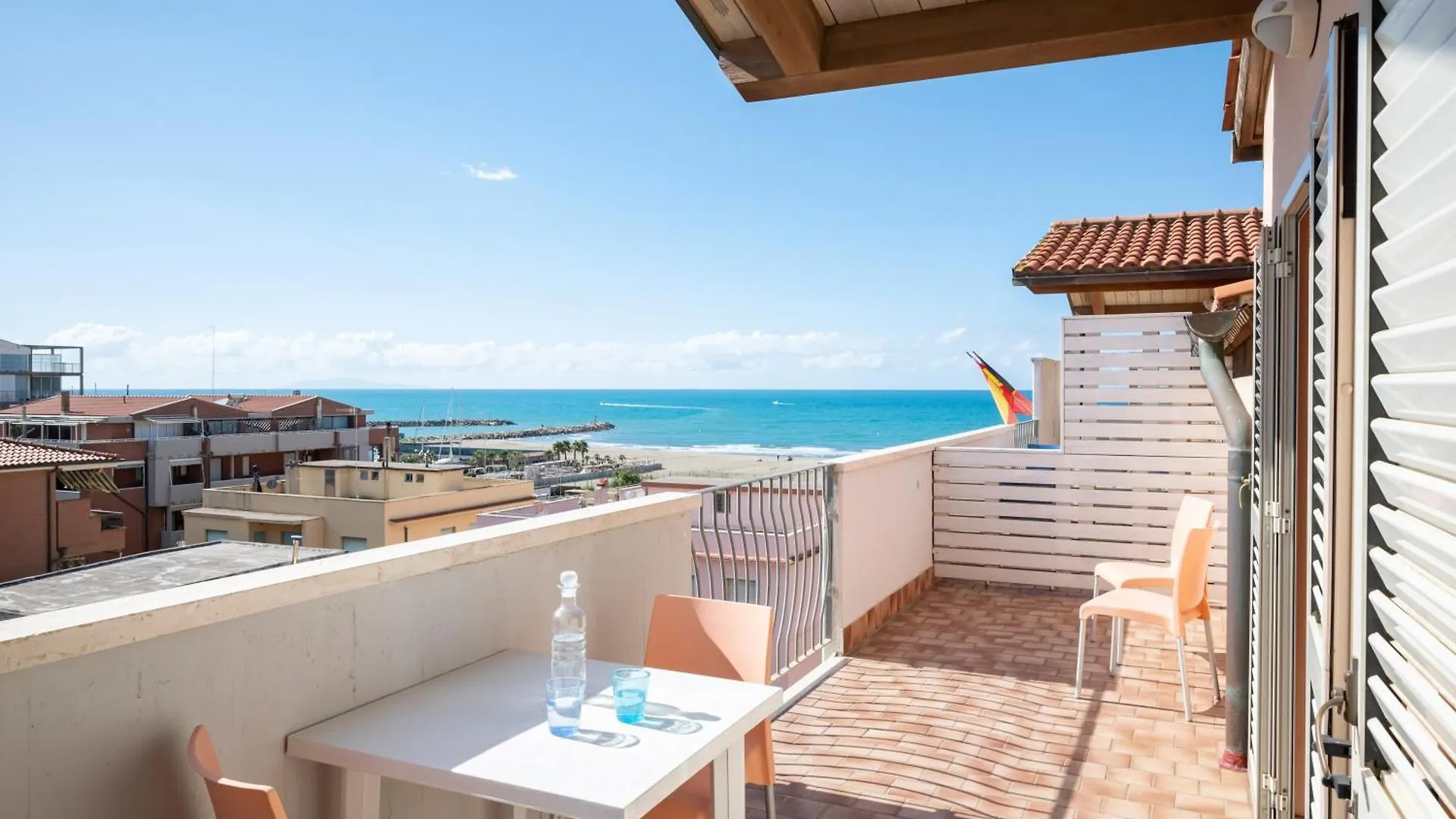 Lola Piccolo Hotel E Appartamenti Marina di Grosseto